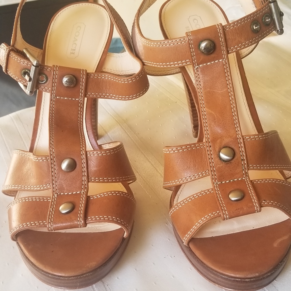 *NWOT* Coach Tan Leather Strappy Sandals